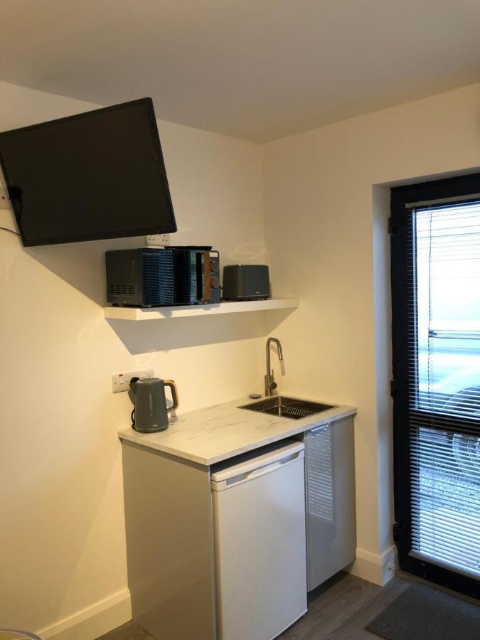 פורטמגי Skellig Port Accommodation - 1 Studio Bed Apartment מראה חיצוני תמונה